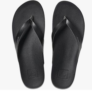 Women’s black  Reef Women's Cushion Court Flip-Flop size 8